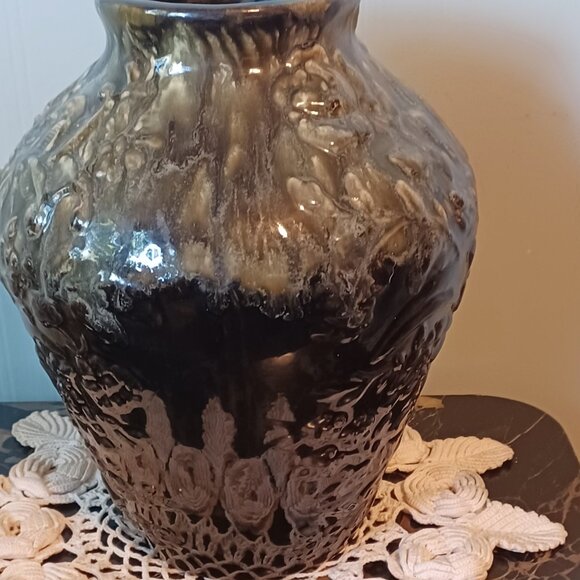 Art Pottery Vase/Urn  Gorgeous! - Picture 3 of 5